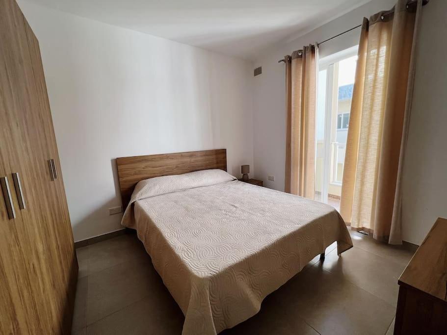 Modern Apartment In Marsaskala Bagian luar foto