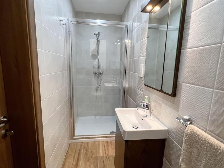 Modern Apartment In Marsaskala Bagian luar foto